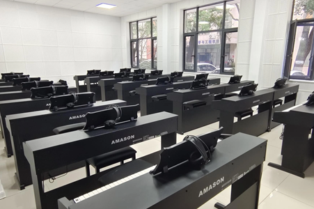 ���������ٽ������M��������Ů�ӌWԺ